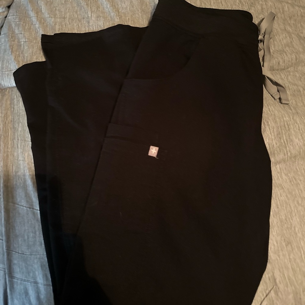 S/P black figs 4 pocket straight leg
